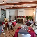 La Petite 3*